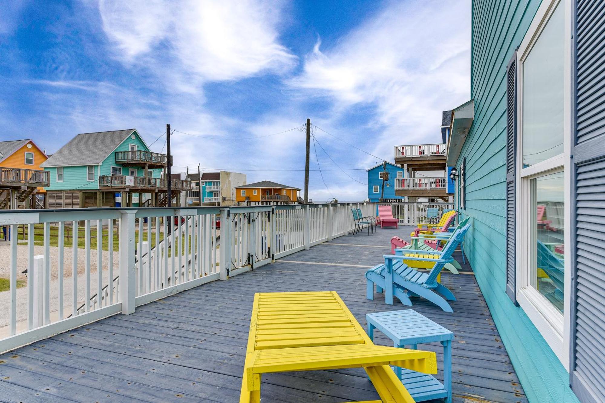 Large Group Gulf Retreat, Steps To Surfside Beach! Eksteriør billede